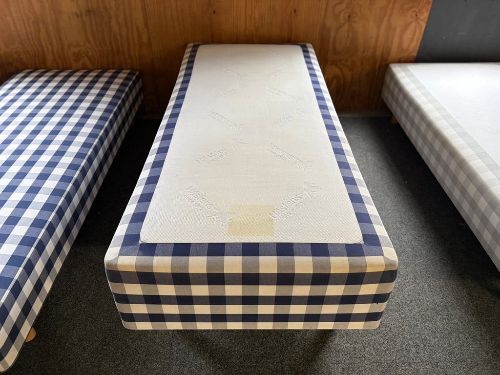 Hastens Superia medium 90x210 incl. BJX topper