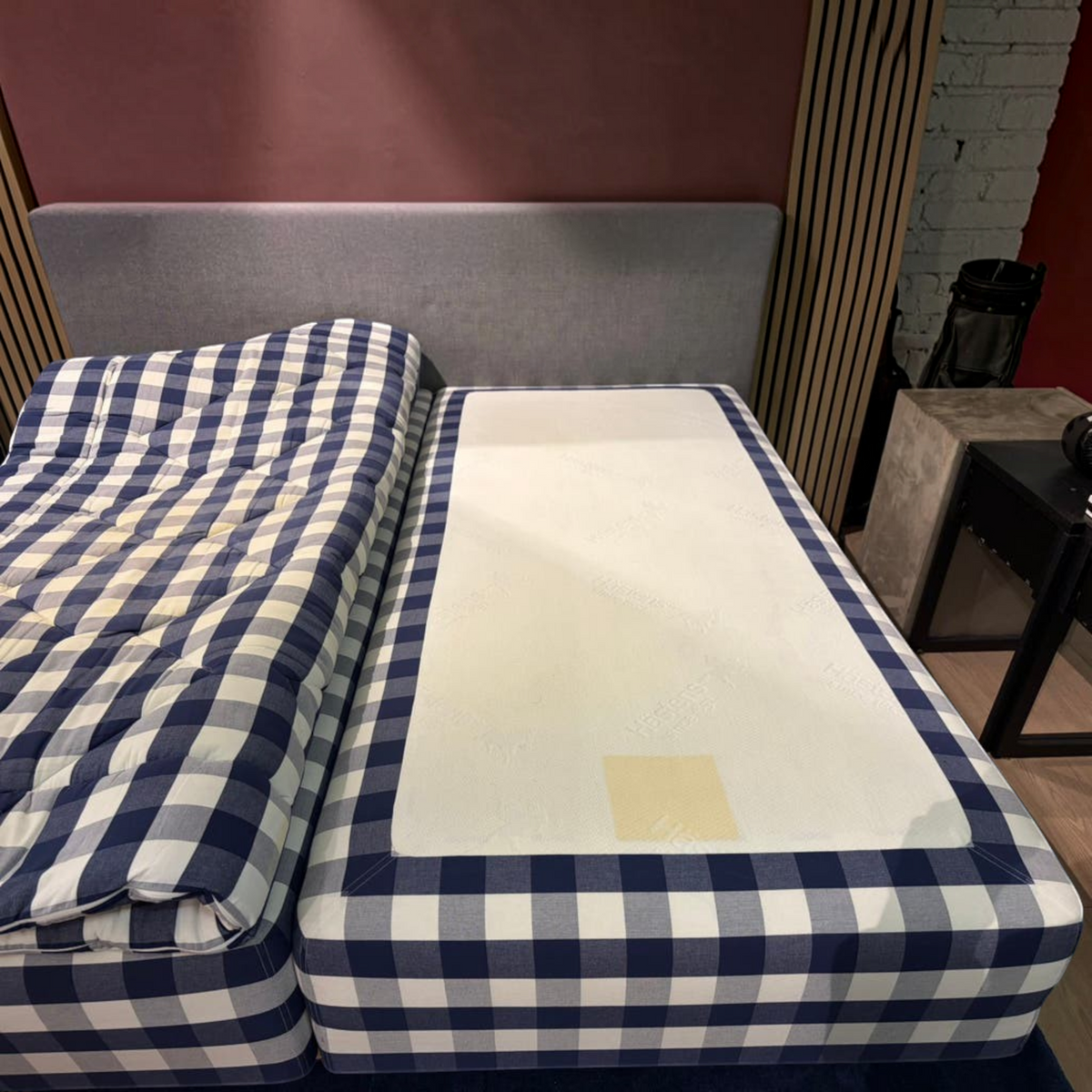 Hastens Superia Extra Firm | 180x210 | Blue check €1400