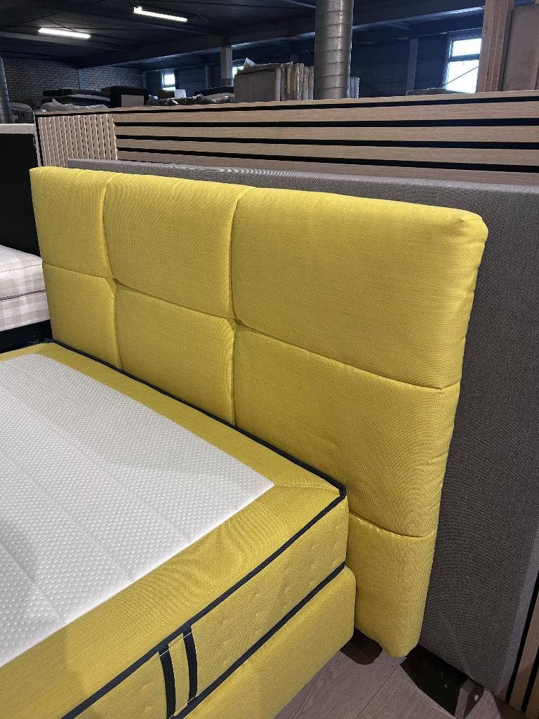 Luxe Auping Kiruna Boxspring 140x200 'Firm' Inclusief Topper
