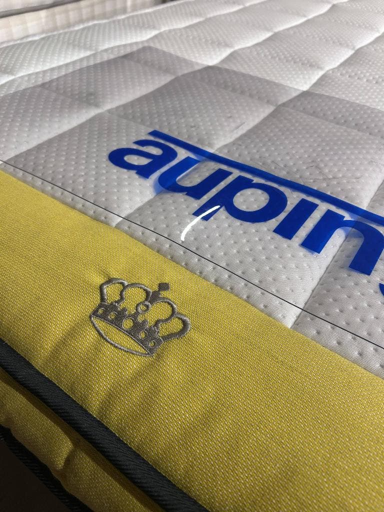 Luxe Auping Kiruna Boxspring 140x200 'Firm' Inclusief Topper